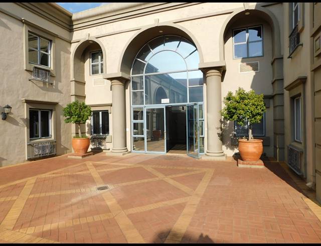 255M² OFFICE TO LET IN HYDE PARK